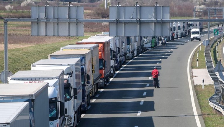 Prijevoznici u BiH obustavili prijevoz roba zbog visokih cijena goriva