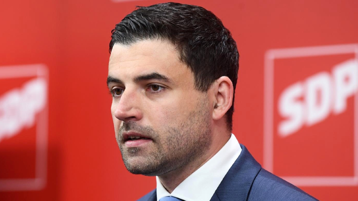 Bernardić: Crkva se nema što petljati u politiku i izbore