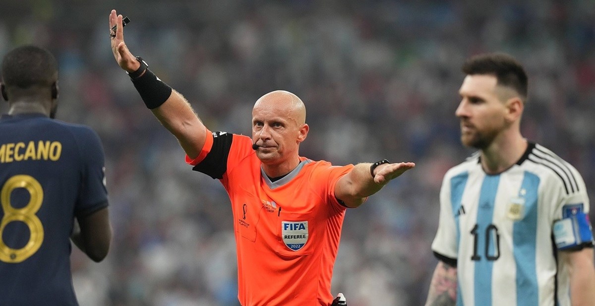 Marca: Marciniak je sada poništio penal. Messiju je u finalu SP-a priznao još gori