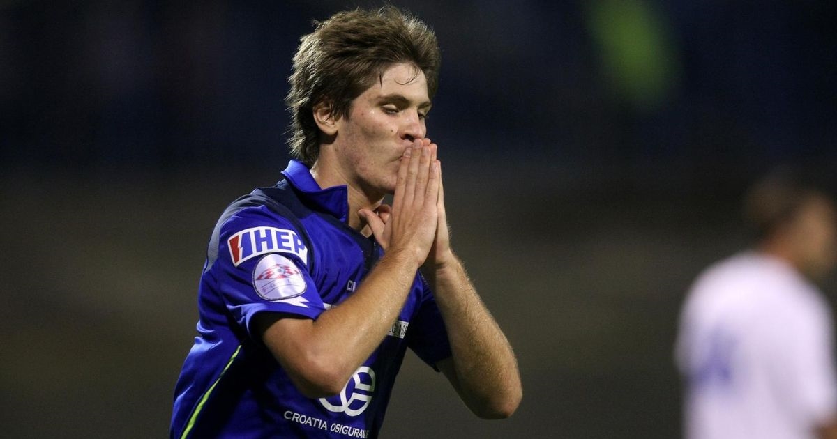 Navijači Kramariću masovno pišu "Vrijeme je!" ispod fotke. Komentirao ju je i Dinamo