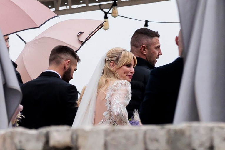 Iris Livaja posvetila suprugu emotivnu objavu: "Postala sam tvoja i ti si postao moj"