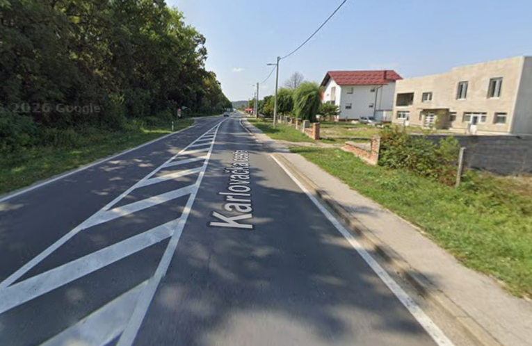 U Rakovom Potoku izgubio kontrolu nad motociklom, sudario se s autom i poginuo