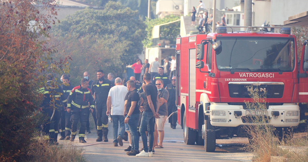 Požar kod Imotskog pod kontrolom. Izgorjelo više od 25 hektara šume