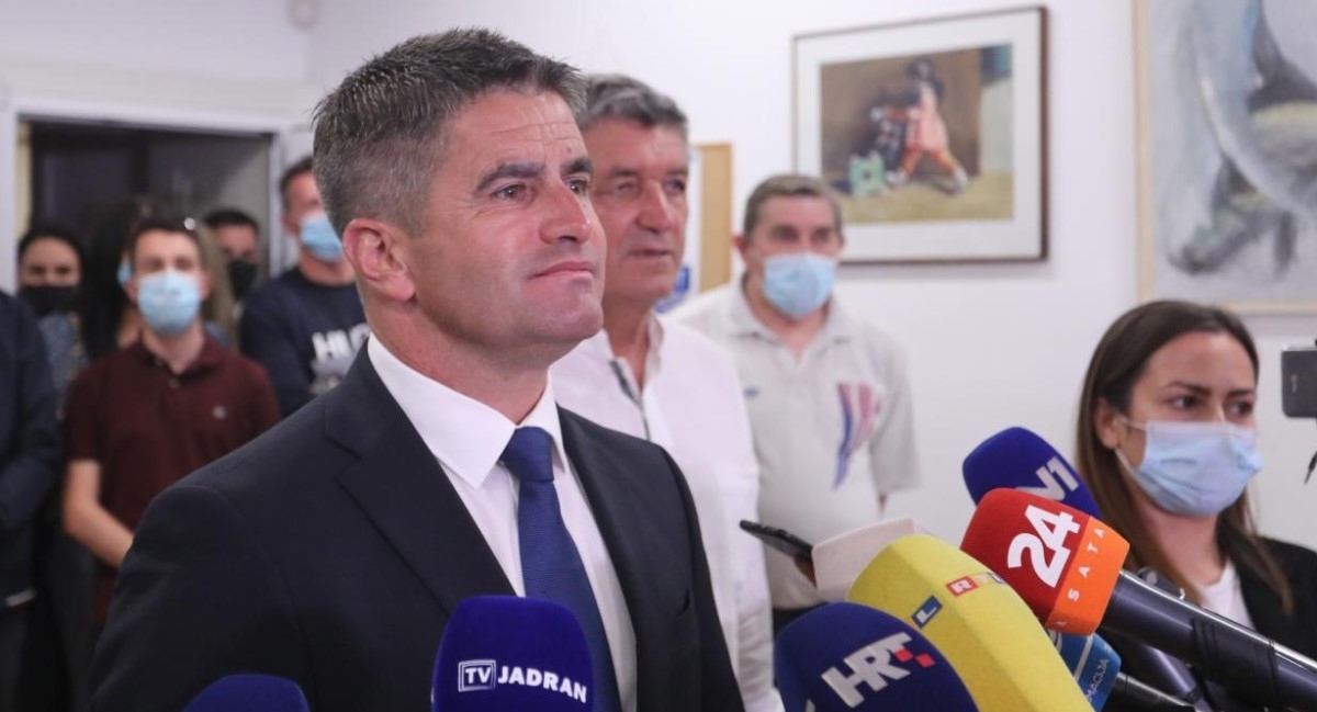 Mihanović: Index se bavio samo sa mnom. Novinarka: Možete li to reći na engleskom?