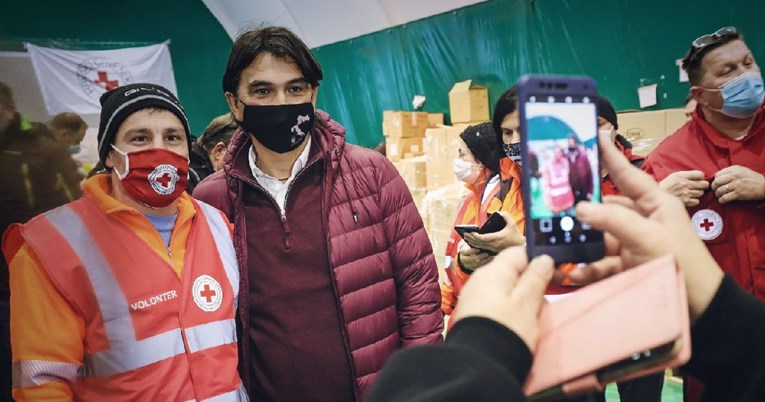 Zlatko Dalić dopratio humanitarni konvoj iz Livna koji je stigao u Petrinju