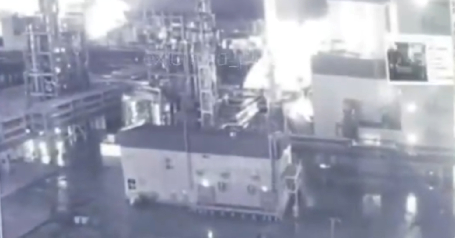 VIDEO Ukrajina prvi put napala postrojenje Lukoila u Kaspijskom jezeru