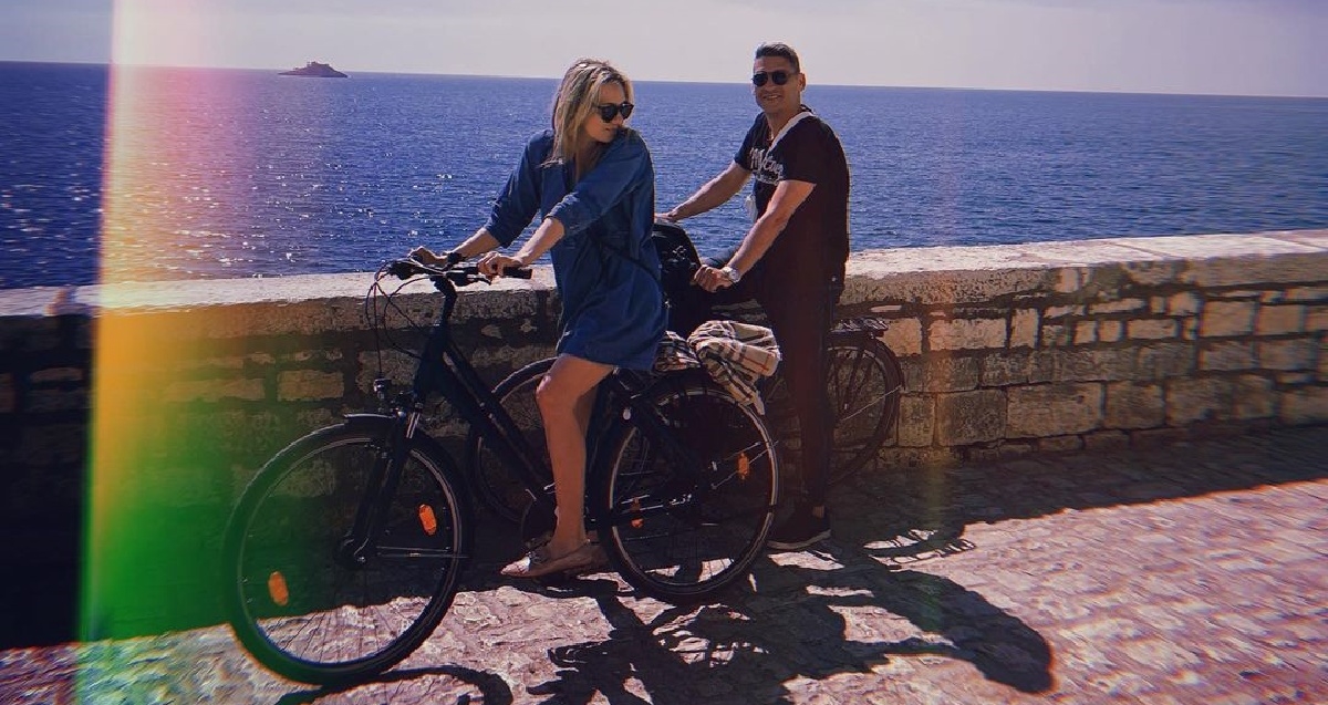 Ne skida osmijeh s lica: Jelena Veljača sa zaručnikom otišla iz Zagreba
