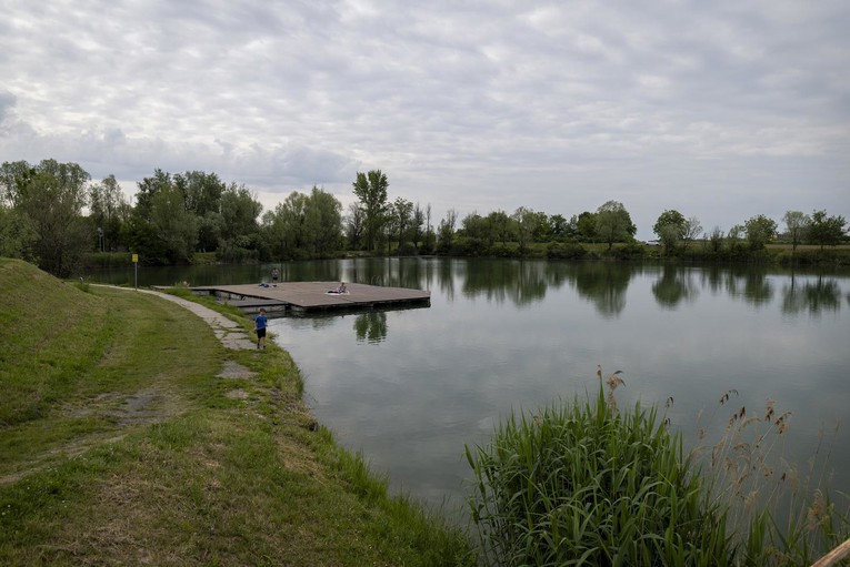 Počeli radovi na uređenju osječkog jezera Bajer, planira se urediti i plaža
