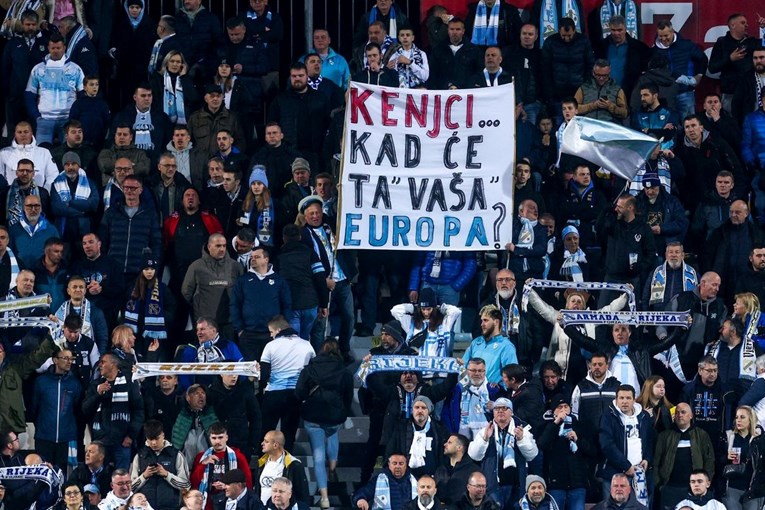 Navijači Rijeke: Kenjci, kad će ta "vaša" Europa?