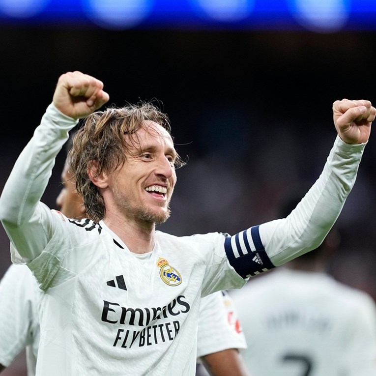 Ponoćna objava Modrića na Instagramu, zvijezde Reala dive se svojem kapetanu