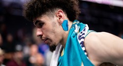 Znate li zašto NBA zvijezda mora igrati s flasterom na vratu?