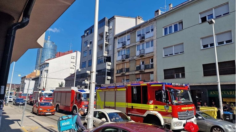 FOTO Curio plin u zgradi u Zagrebu