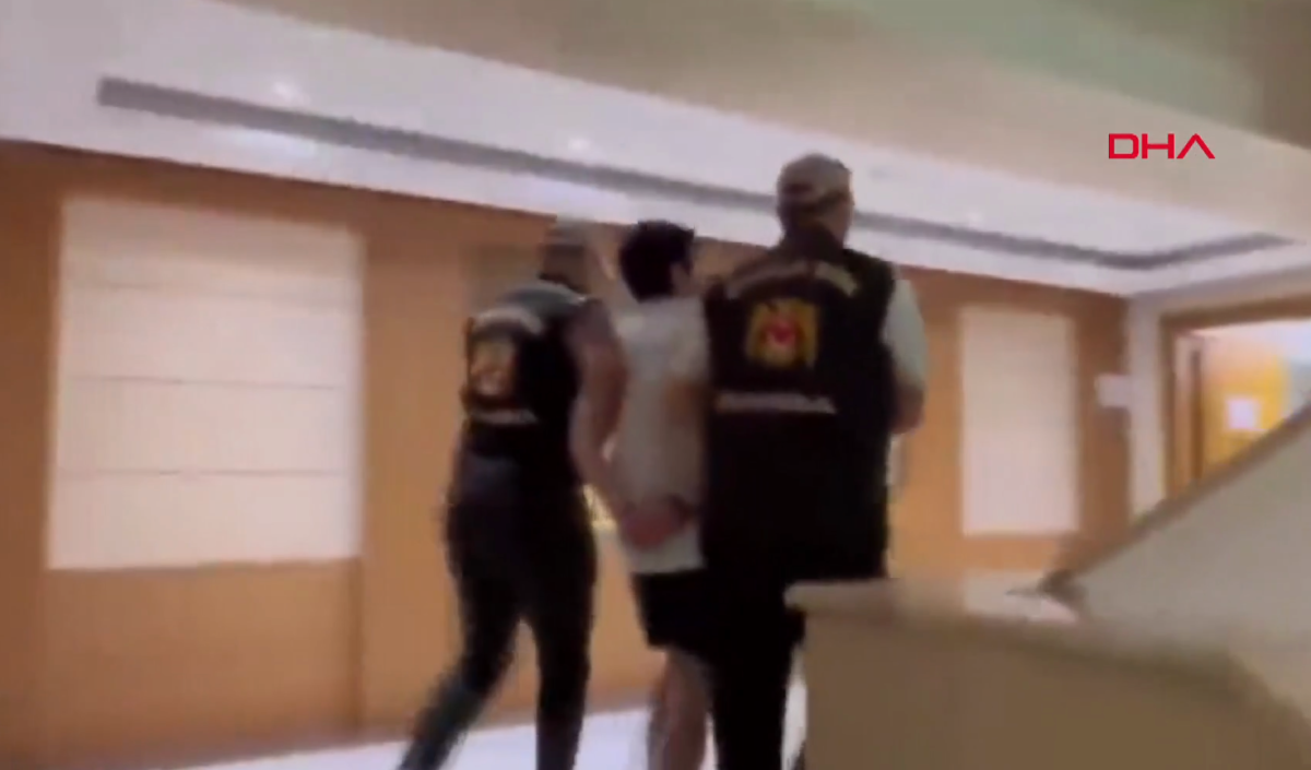 VIDEO Slavni turski komičar uhićen zbog šala o Erdoğanu