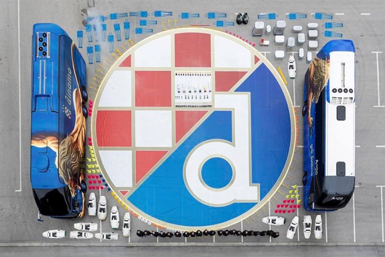 Dinamo uoči derbija objavio sliku s trofejima: "A sada izazivamo Hajduk..."