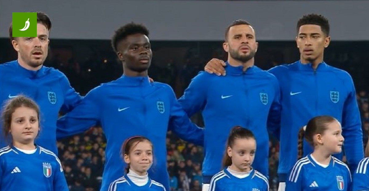 Pogledajte lica engleskih igrača šokiranih svojom himnom na Maradoni