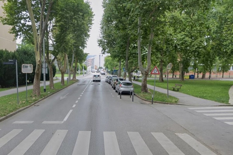 S 2,10 promila pokušao izaći s parkinga u Zagrebu. Udario je dva auta