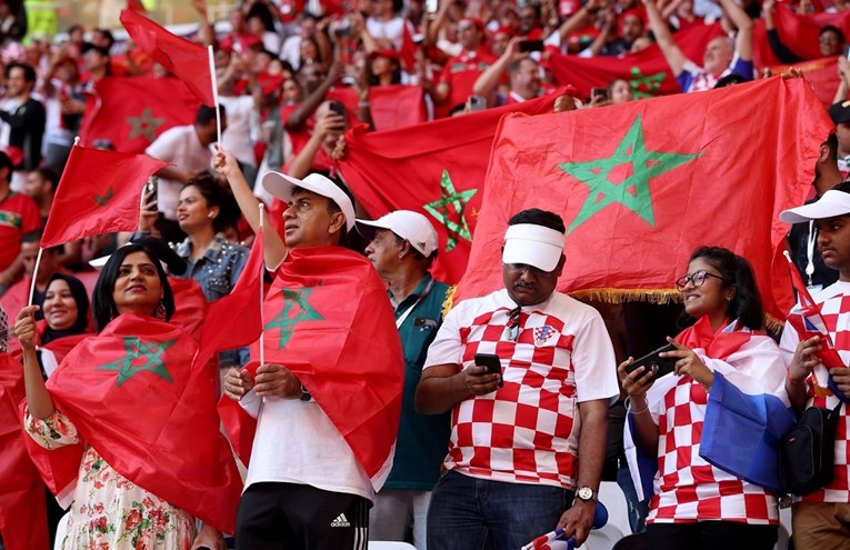Ostali čistiti: Zanimljiv prizor snimljen na tribini nakon utakmice Hrvatske i Maroka