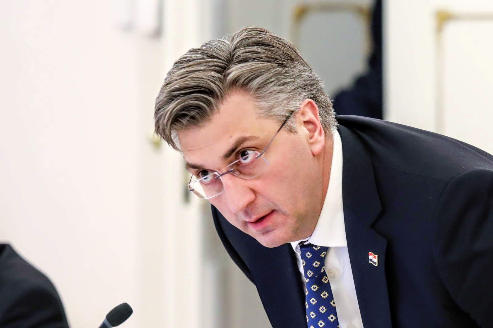 Plenković se testirao na koronavirus, negativan je