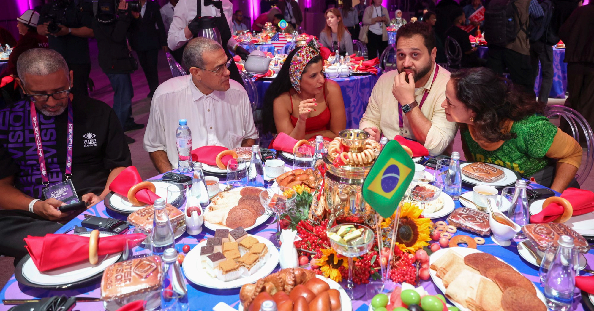 U subotu se održava Intervizija. Što sve znamo o Putinovom anti-Eurosongu?