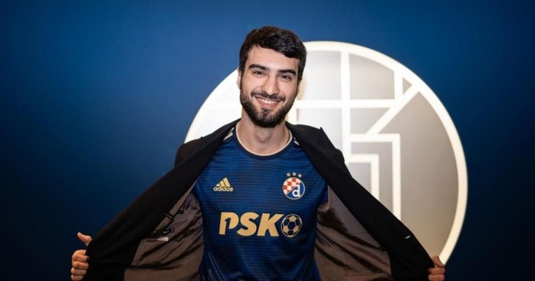 Emreli potpisao za Dinamo. Pogledajte kako je predstavljen