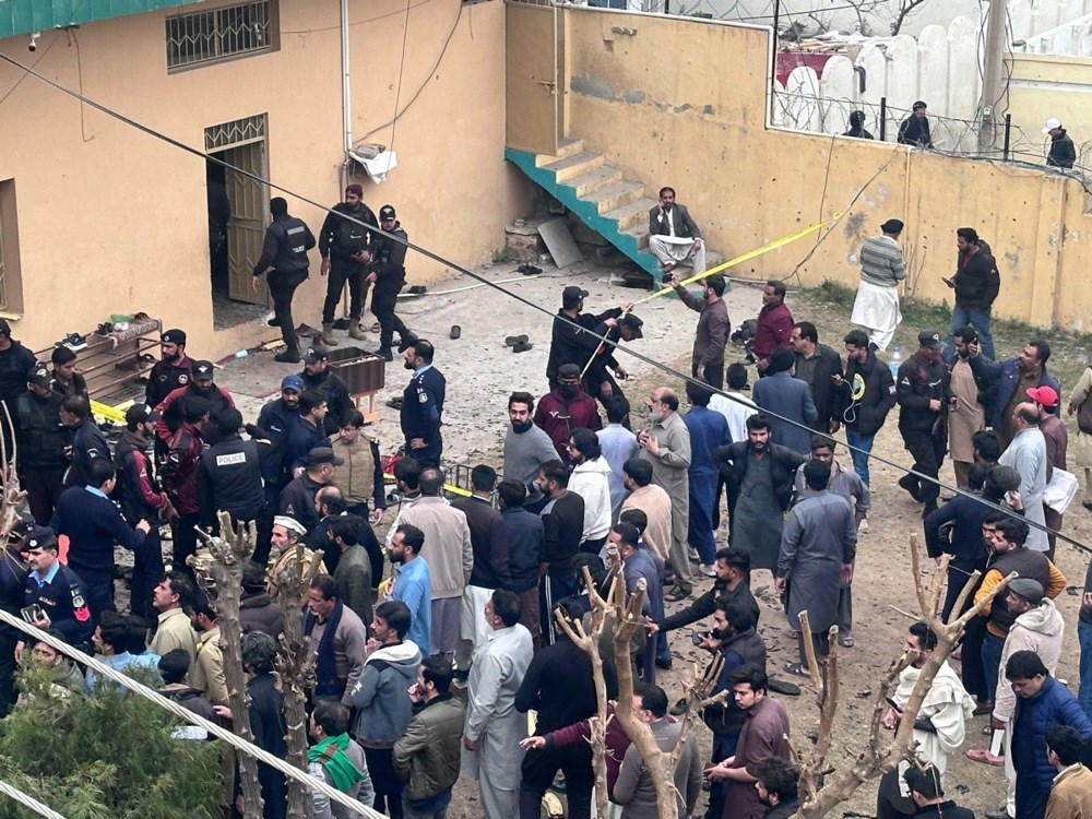 Veliki teroristički napad u Pakistanu. Napadač ušao u džamiju i raznio se, 30 mrtvih