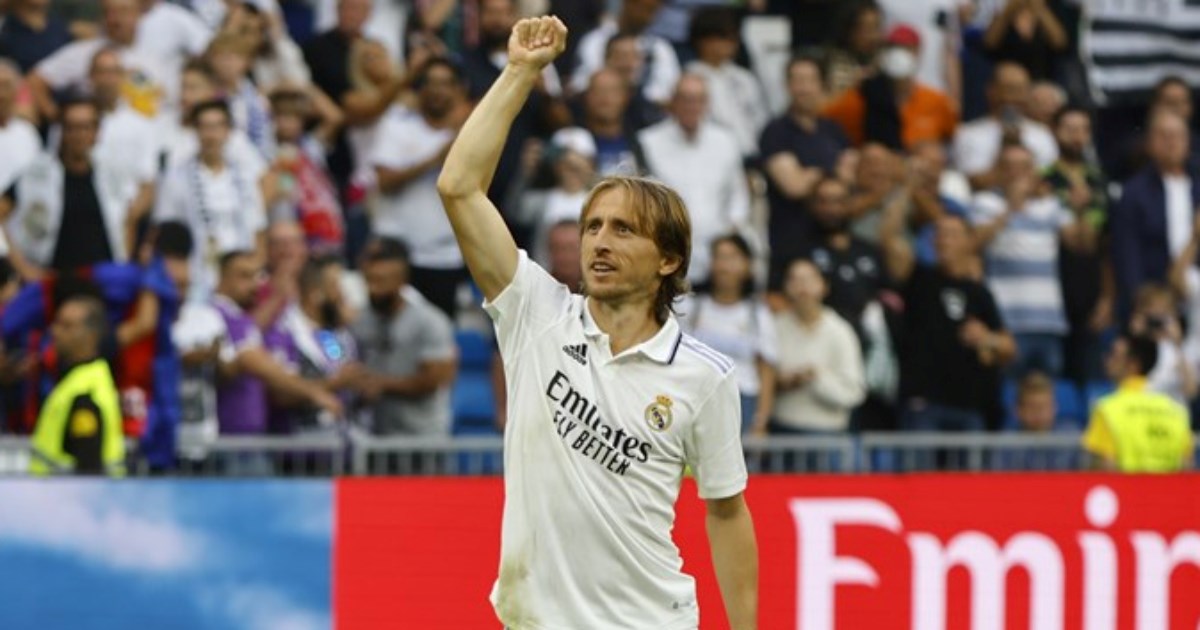 VIDEO Modrić odgovorio navijačima Liverpoola. Pljeskali su mu kad je izlazio