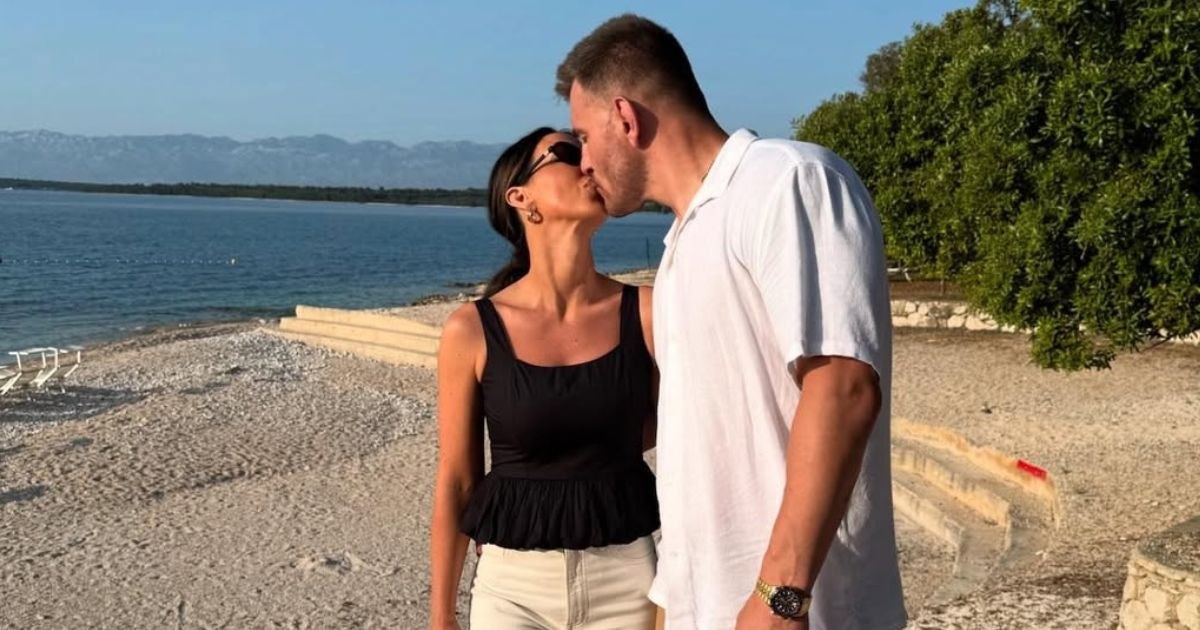 Stipe Miočić proslavio 9. godišnjicu braka sa suprugom: "Jedva čekam nove avanture"