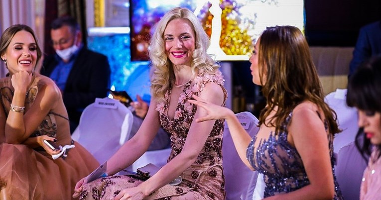 Natalija Prica se dotjerala za izbor za Miss, nije skidala osmijeh s lica