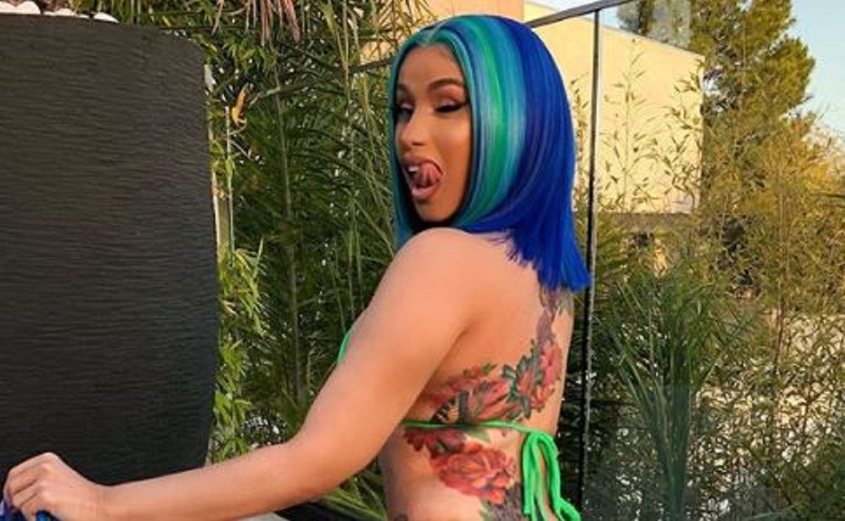 Cardi B pokazala ogromnu tetovažu na goloj pozadini
