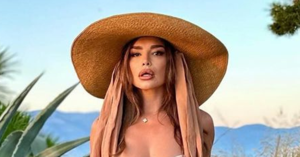 Severina (52) pozirala u badiću, ljudi komentiraju: "Zato nema struje u Dalmaciji"
