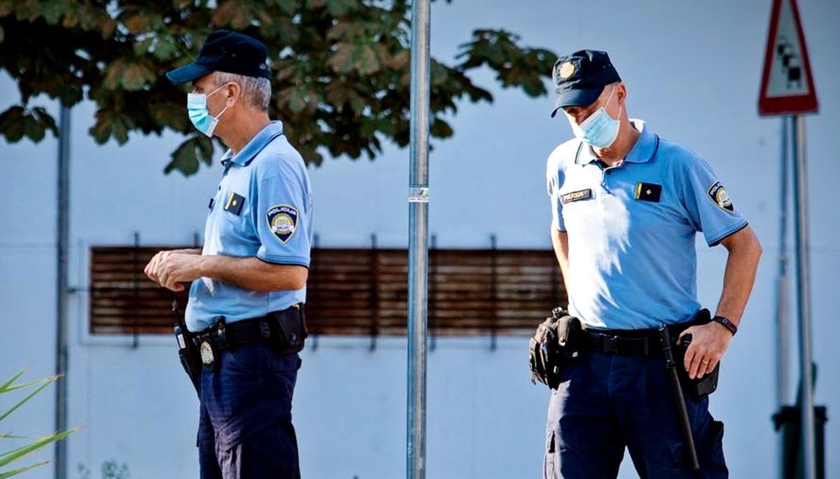 Detalji strašnog ubojstva u Splitu: Sin zbog cigarete zapalio majku i bacio je u kadu