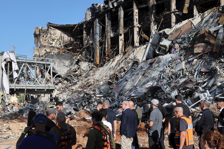 Iran pogodio izraelski institut, znanstvenici spašavali eksperimente iz ruševina