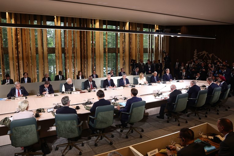 G7: Ciljat ćemo one koji će nastaviti kupovati rusku naftu