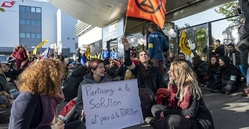 Klimatski aktivisti blokirali privatni zračni terminal u Ženevi