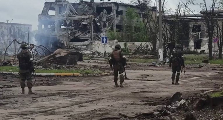 Ruska taktika na istoku Ukrajine: Bombardiraj, opkoli, zauzmi