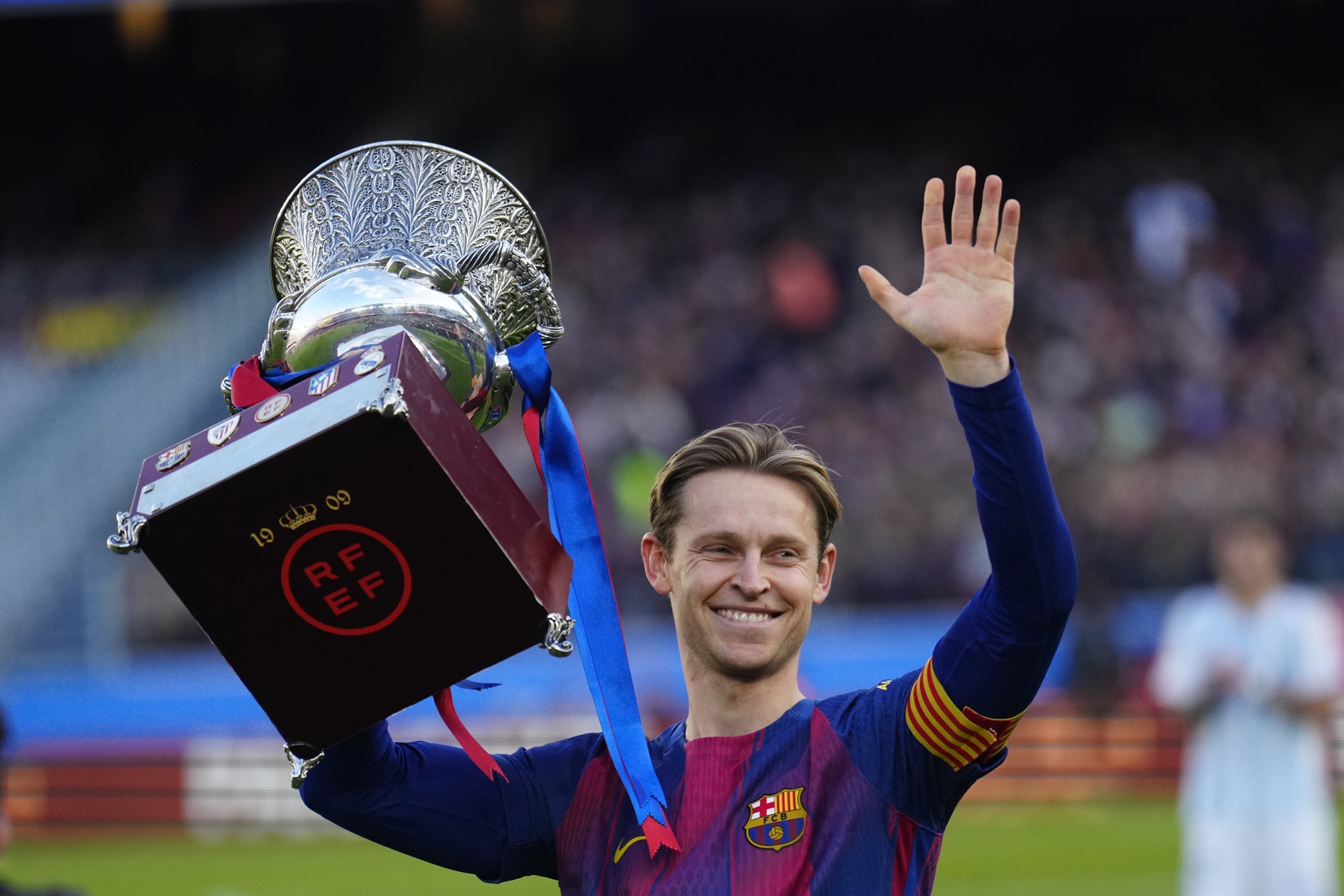 Flick oduzeo kapetansku traku De Jongu. Evo tko je novi kapetan Barcelone