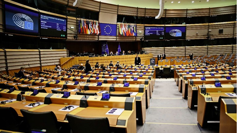 EU parlament traži obveznu edukaciju zastupnika protiv seksualnog uznemiravanja