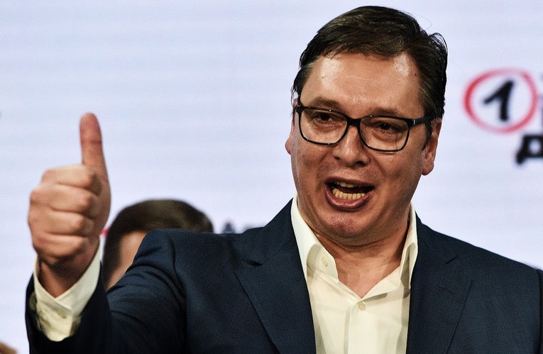 Srbija je postala zemlja s parlamentom u kojem nema opozicije