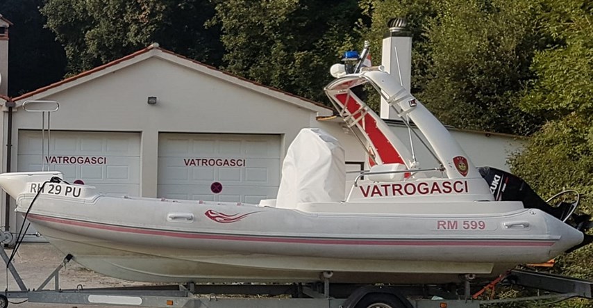 Vatrogascima iz Istre ukraden skupocjeni brod, brzo je pronađen