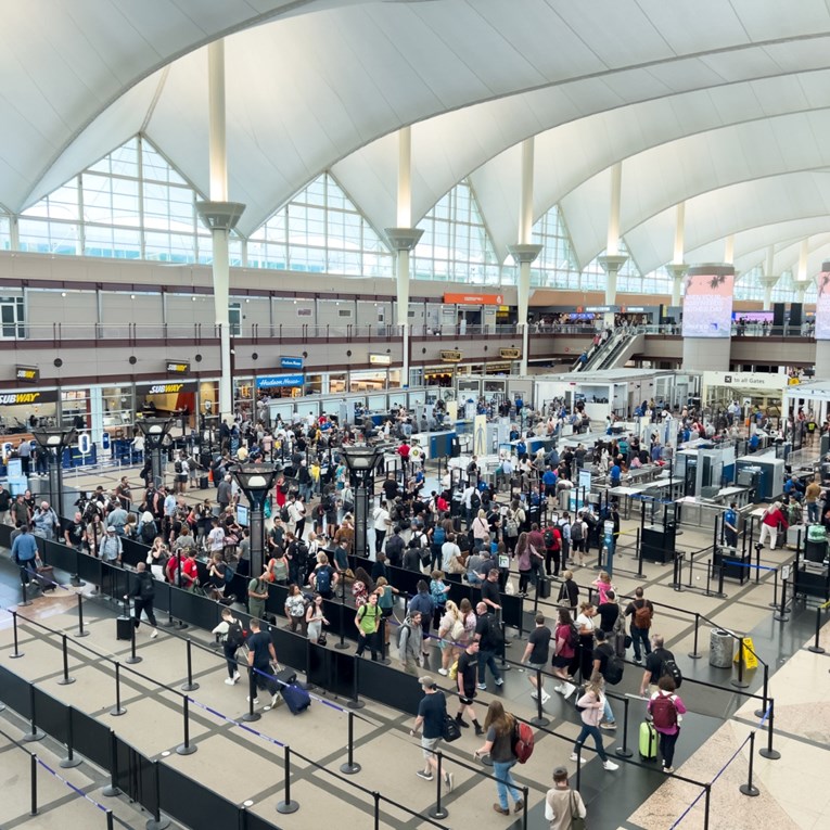 "Najjeziviji aerodrom na svijetu": Za zračnu luku Denver vežu se bizarne teorije
