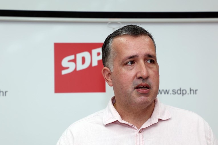 Priveden splitski SDP-ovac, kolegica ga prijavila za prijetnje smrću