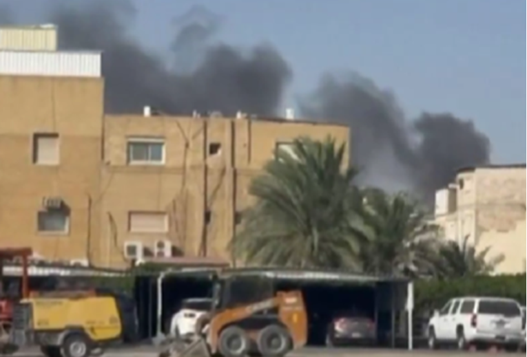 Američka ambasada u Kuvajtu pogođena drugi dan zaredom, tvrde CNN-ovi izvori