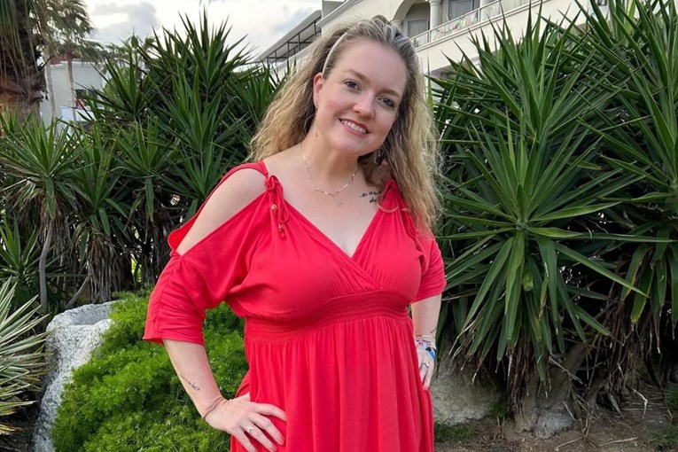 Spisateljica Colleen Hoover otkrila da se liječi od raka