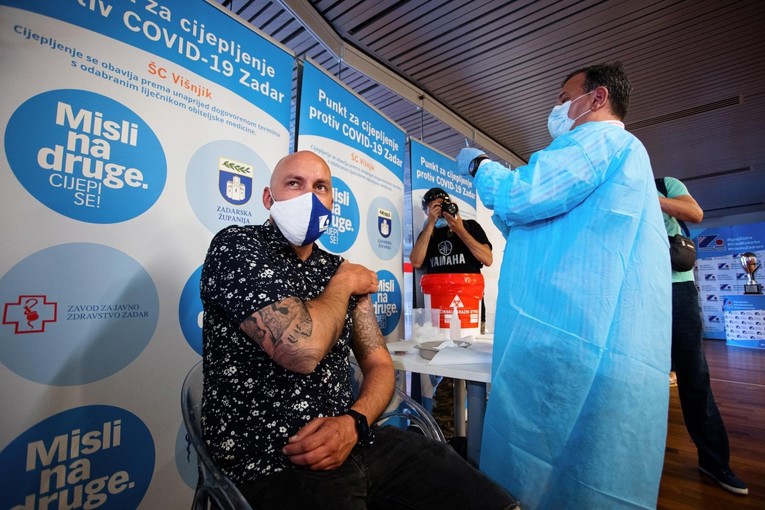 Stožer: Od 3731 testiranog 56 je pozitivno, tri osobe su umrle