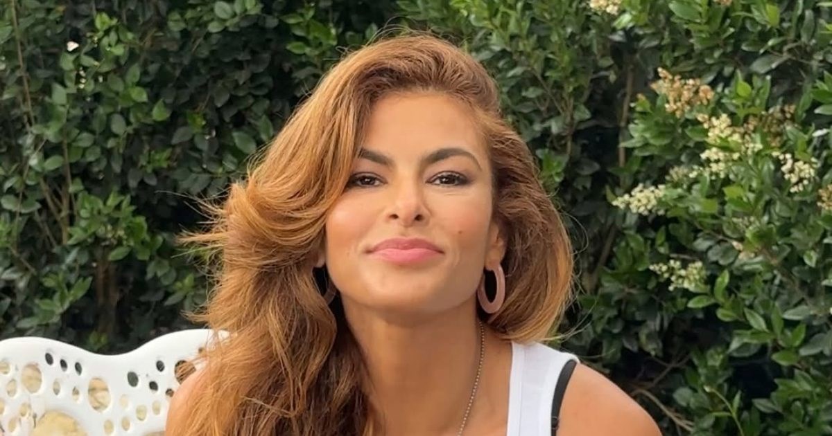 Kuhinja Eve Mendes dokazuje: Plutajuće police su bezvremenski klasik