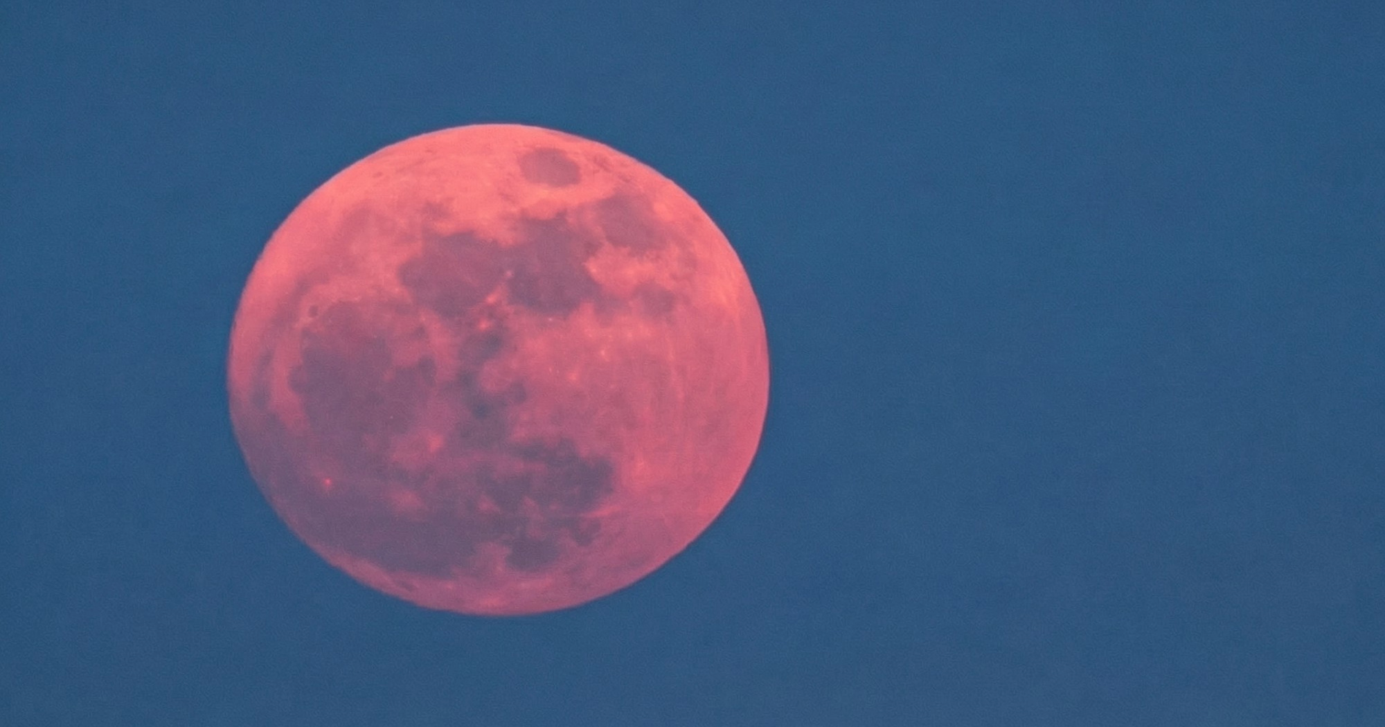 Vidovnjakinja otkrila što će ružičasti Mjesec donijeti kojem znaku