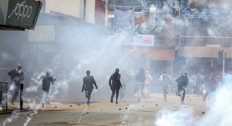 U Keniji izbili nasilni prosvjedi, vojska izašla na ulice