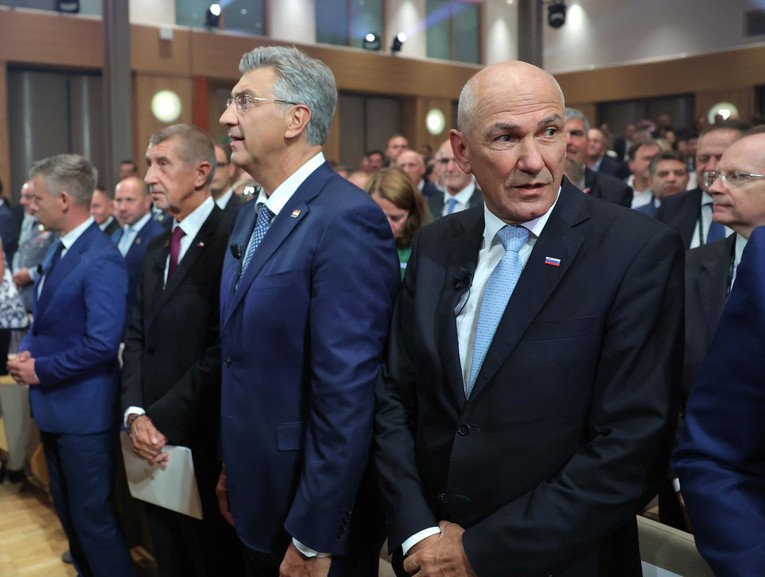 Janša želi ukinuti 50.000 radnih mjesta u javnom sektoru