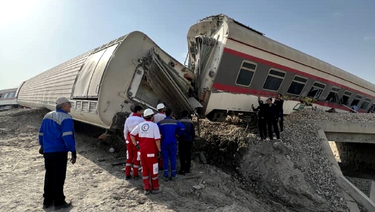 Raste broj mrtvih u željezničkoj nesreći u Iranu, najmanje 17 poginulih