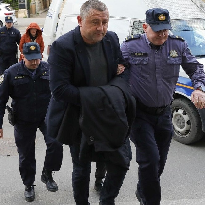 Župan Dekanić se vratio na posao: Tužit ću sve koji su objavljivali izmišljotine